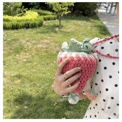 Lindo bolso pequeño de verano tejido con fresas, bolso bandolera pequeño tipo cubo para niñas