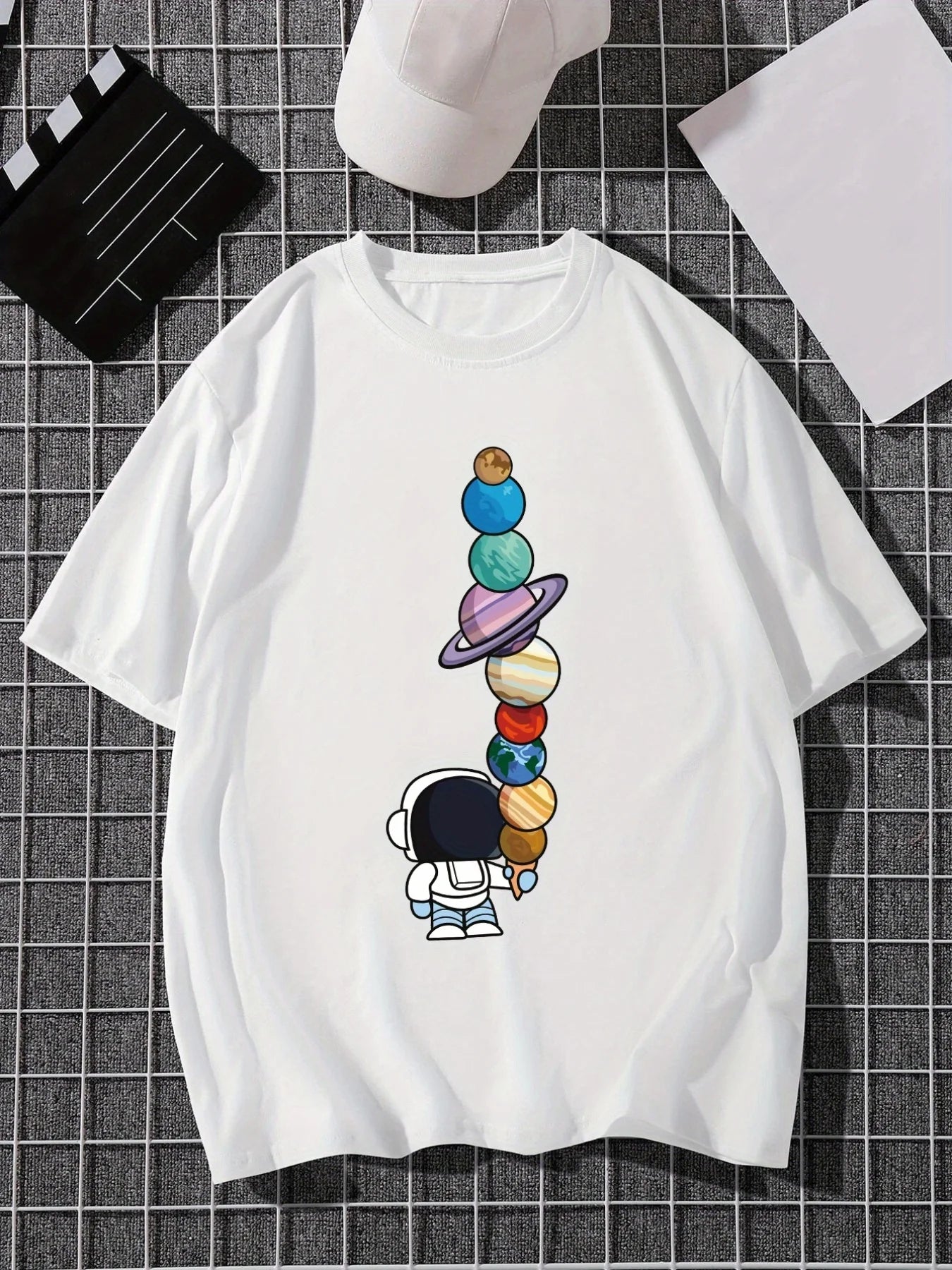 Camiseta de poliéster con estampado de astronauta y planetas de dibujos animados para mujer, la más vendida, camiseta de manga corta de verano de moda para mujer