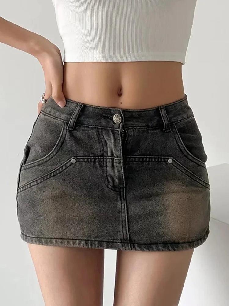 DEAT Mode Femmes Jupe A-ligne Épissé UltraShort Denim Poche Taille Haute Mince Couleur Unie Jupes Printemps 2024 Tendance Nouvelle 17A5641