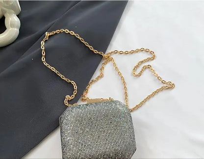 Mini bolso de noche para mujer, bolso de hombro retro con diamantes de imitación a la moda, bolso cruzado con cadena de color dorado, plateado y negro