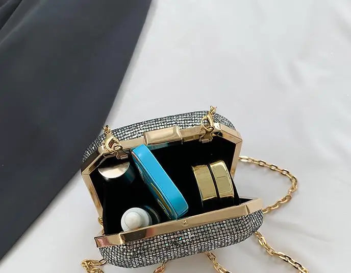 Mini bolso de noche para mujer, bolso de hombro retro con diamantes de imitación a la moda, bolso cruzado con cadena de color dorado, plateado y negro