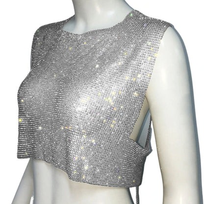 Venta al por mayor de top corto sexy con espalda descubierta y diamantes de imitación para fiesta, camiseta con purpurina para mujer, cadena de metal ajustable, camisetas sin mangas con diamantes para club nocturno de verano