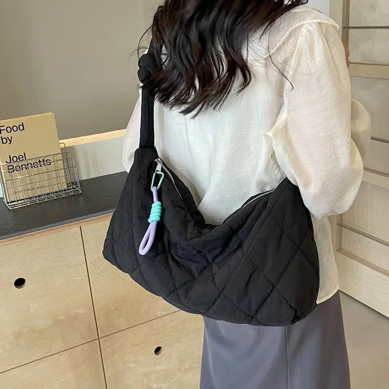 Casual Lingge Quilted Women Shoulder Bags Knotted Strap Crossbody Bag Nylon Pillow Shaped Puffer Bag Large Capacity Tote Purses