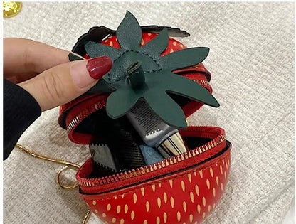 Lindo bolso de hombro con fresas, bolso cruzado con cadena pequeña para mujer, lindo bolso para teléfono