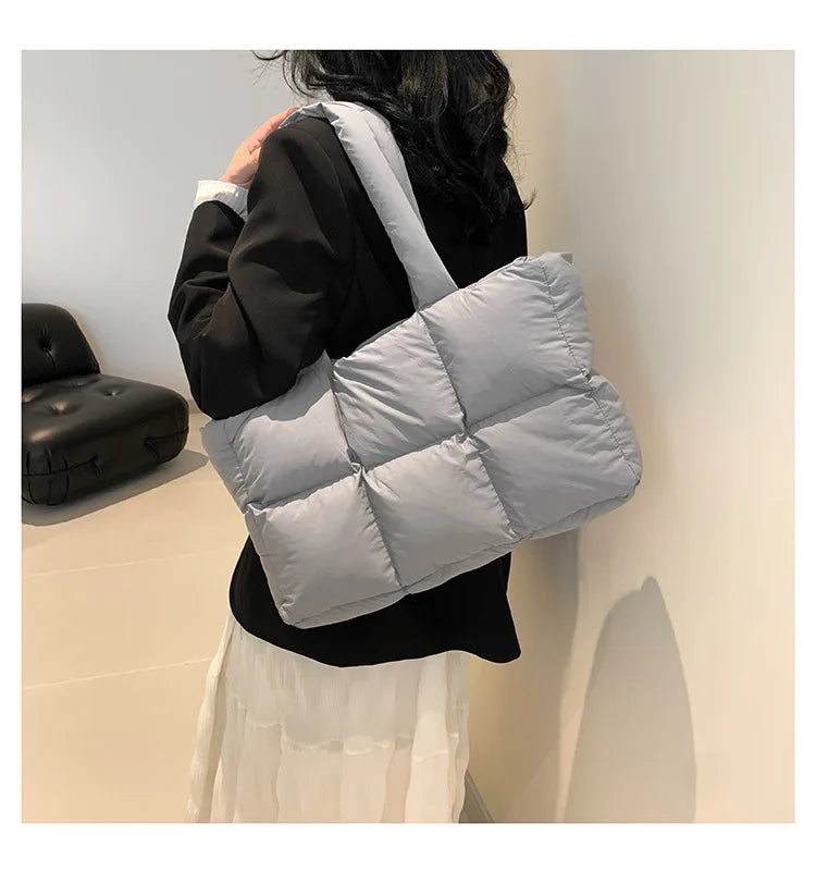 Fashion Large Capacity Padded Women Shoulder Bag Designer Quilted Lady Handbag Casual Nylon Soft Puffer Bag Big Tote Purse 2024