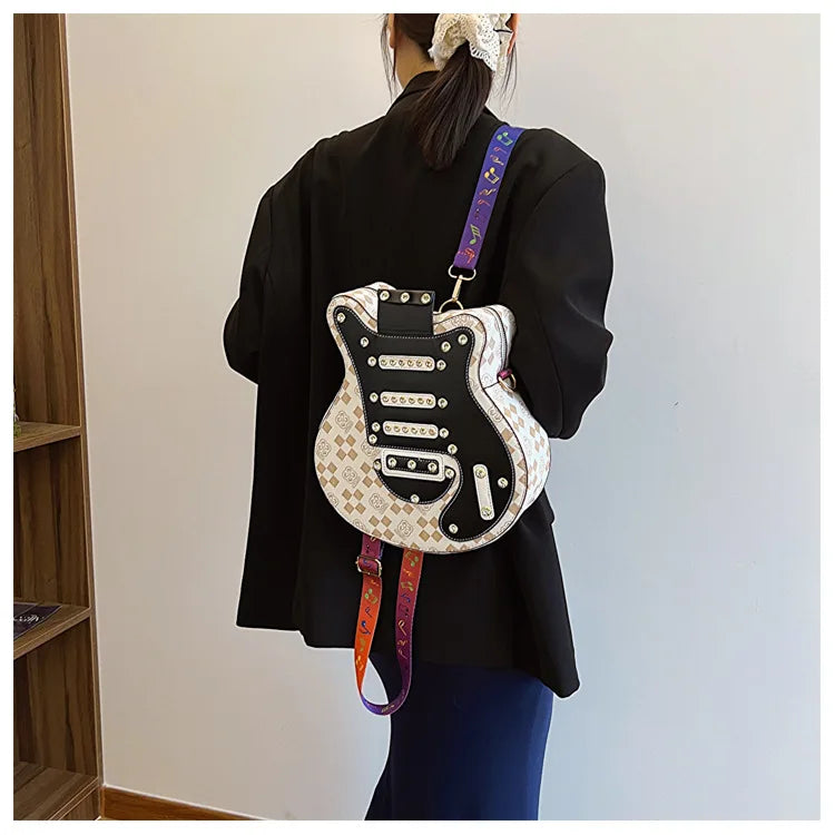 Sac de guitare 2024 Nouveau sac à bandoulière à rivets de mode coréenne Sac à dos populaire pour femmes Instagram