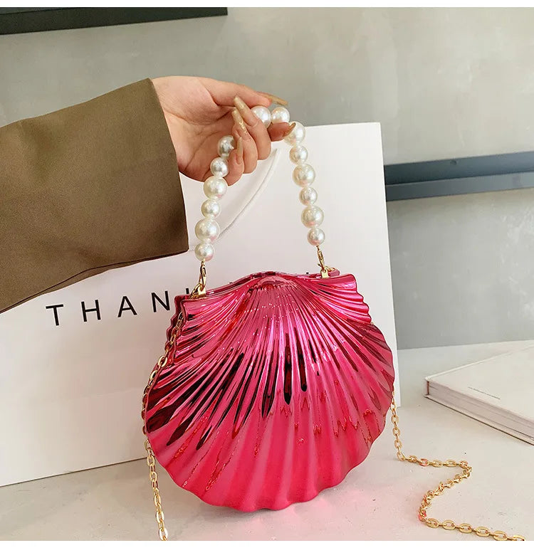 Evening Bags Shell Shape Women Clutch Bags 2023 New Wedding Bridal Handbag Pearl Beaded Fashion Shell Chain Party Bags