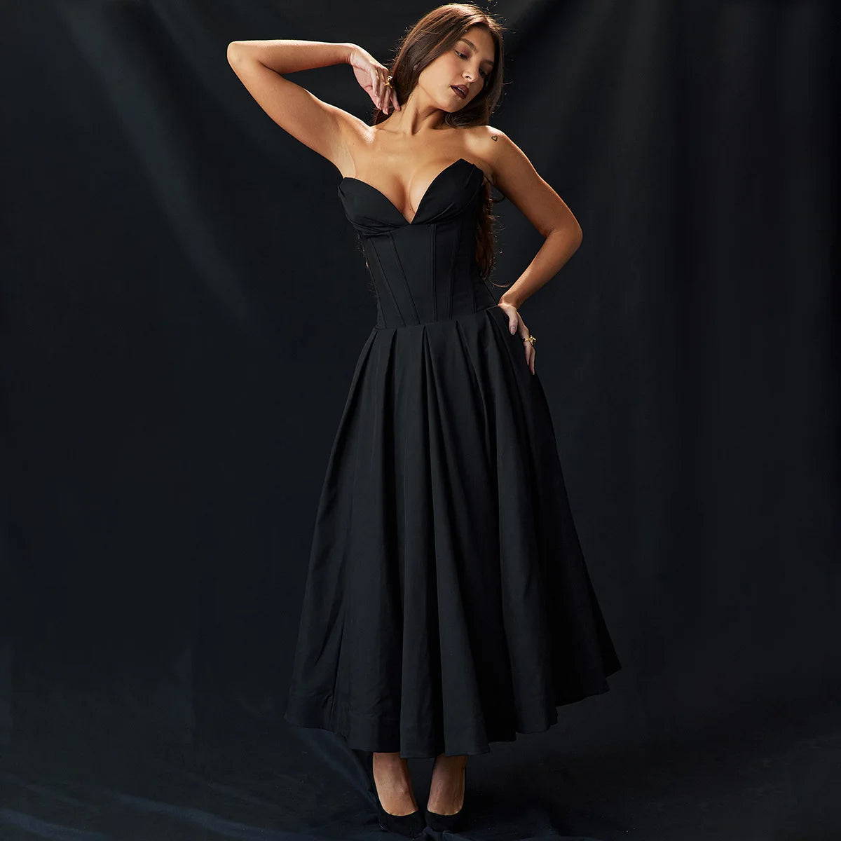 Robe de mariée élégante noire Suninheart Robe corset sexy sans bretelles Robe mi-longue de fête de Noël pour femmes Vêtements 2023