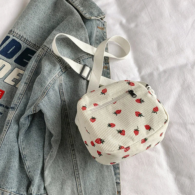 Sacs à bandoulière à motif de fraises Harajuku pour femmes, sac à bandoulière en velours côtelé vintage, mignon et décontracté, petits sacs à main pour téléphone 2024