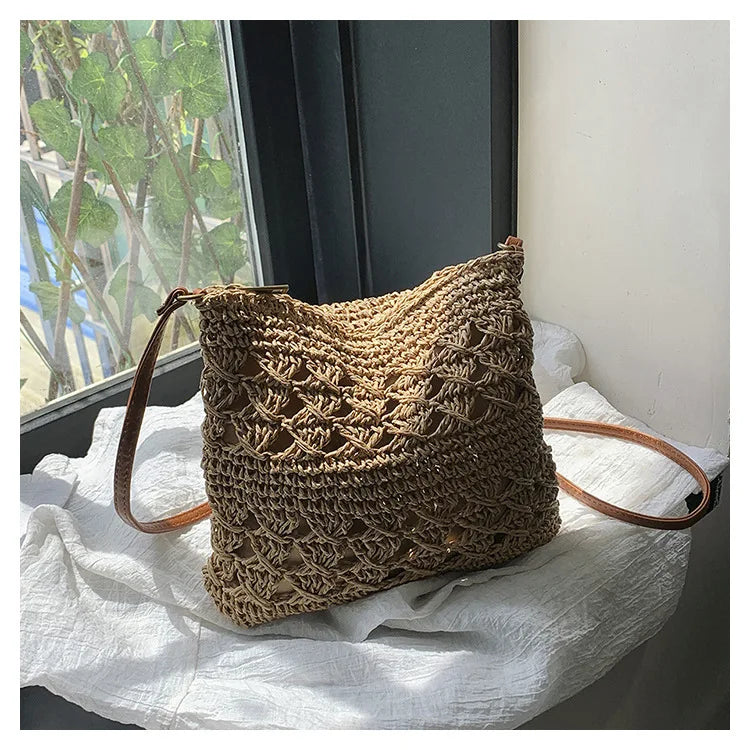 Sacs à bandoulière en paille décontractés pour femmes, sac à bandoulière tissé à la main, sac de plage d'été, petit fourre-tout simple, sacs à main Bali 2024