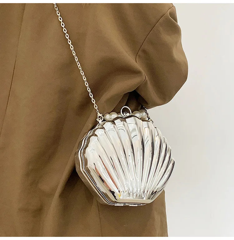 Evening Bags Shell Shape Women Clutch Bags 2023 New Wedding Bridal Handbag Pearl Beaded Fashion Shell Chain Party Bags