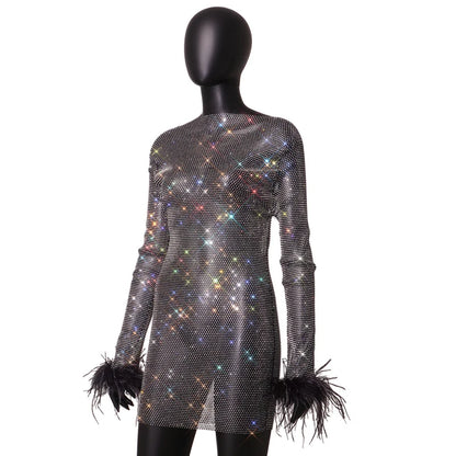 Robe de soirée sexy à col rond et manches longues pour femme avec manches en plumes et paillettes brillantes au-dessus du genou, mini robe de cocktail pour demoiselle d'honneur