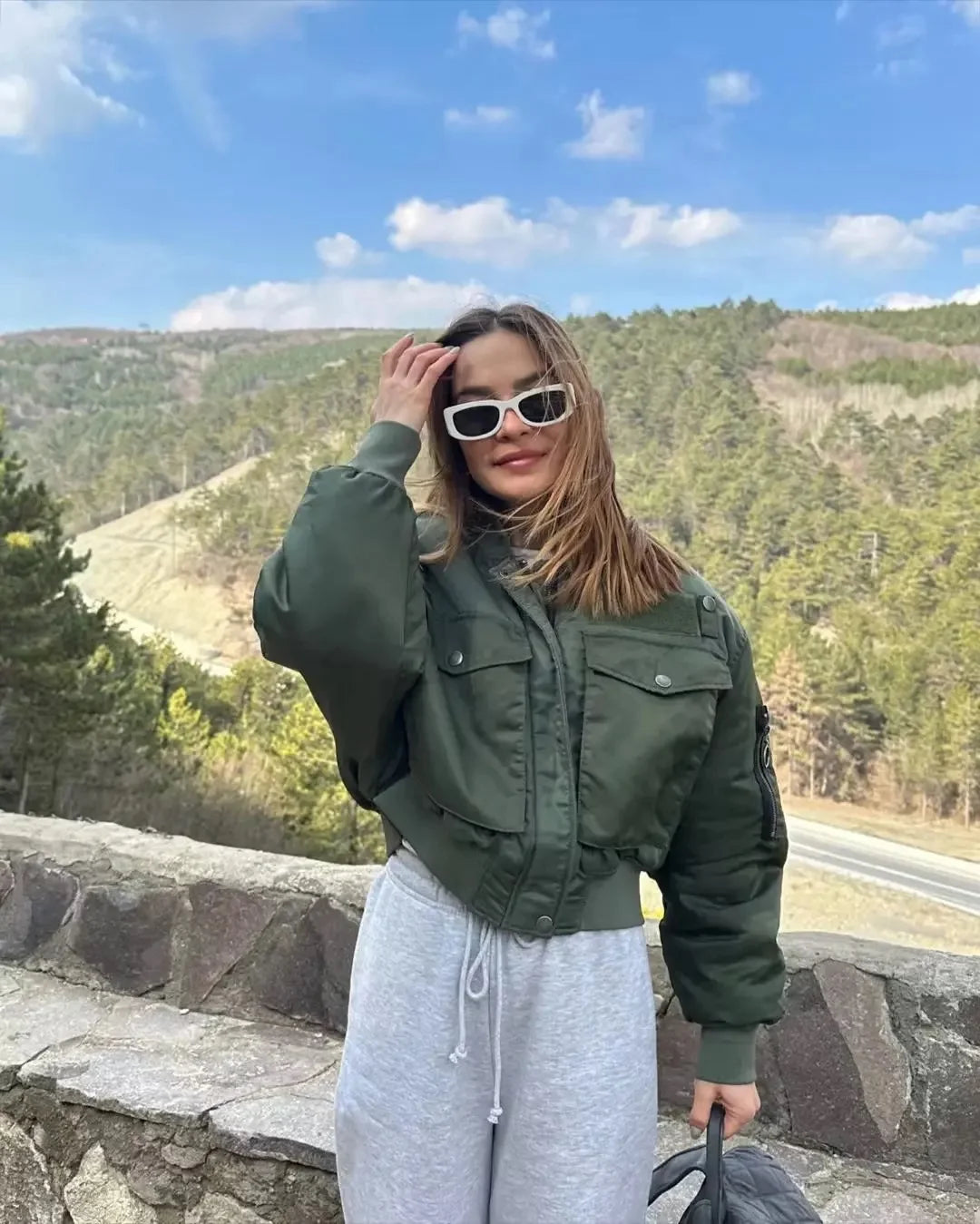 Suninheart Stylish Autumn Winter Green Short Jackets Women Oversized Long Sleeve Zipper Bomber Jacket Outwear Women's Coat