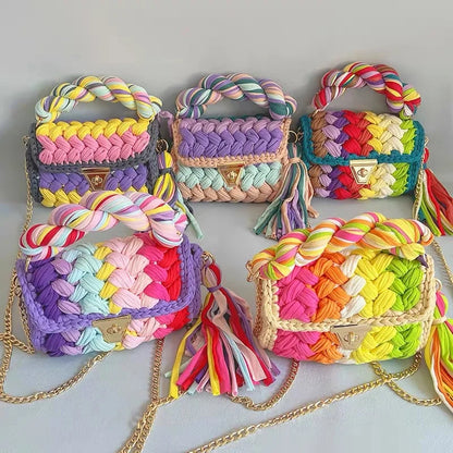 Bolsos de mano de ganchillo coloridos de moda para mujer, bolsos cruzados de hombro tejidos con cuerda gruesa y borlas, bolsos de mujer con solapa pequeña de punto 2024