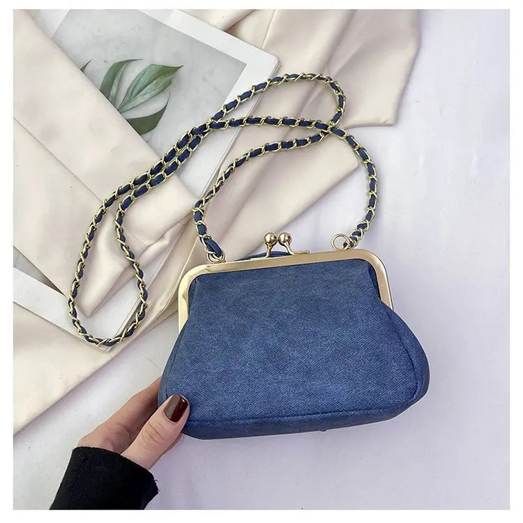 Bolso de hombro pequeño para mujer, bonito bolso cruzado con forma de ropa para niñas, bolso de cadena con remaches a la moda para niñas, bolso de mujer