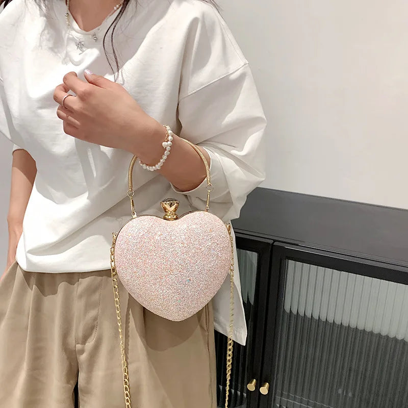 Pochette de soirée brillante en forme de cœur pour femme, sac à main de luxe à paillettes, mini sac à main de fête de mariage, sac à chaîne