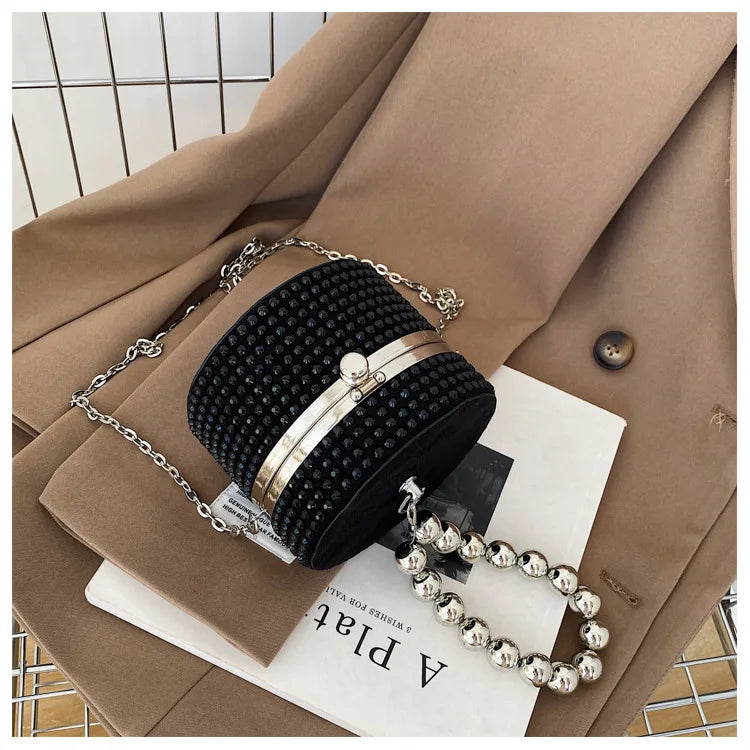 Sac de soirée tendance pour femme, pochette circulaire à rivets noirs et argentés, sac messager à chaîne pour femme, sac à bandoulière tendance en diamant