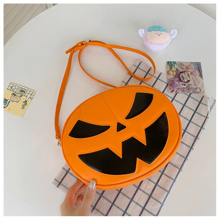 Bolso con forma de calabaza de Halloween 2023, nuevo bolso de hombro divertido con personalidad de dibujos animados a la moda, bolso cruzado pequeño redondo para mujer