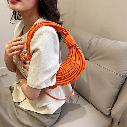 Sacs à main Hobos pour femmes, design de nouilles à la mode, sac à bandoulière en tissage noué, sacs à bandoulière de luxe en cuir PU souple, pochette de soirée