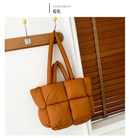 Bolso de mano acolchado suave y moderno para mujer, bandolera de nailon acolchada, bolso de mano de algodón cálido para invierno