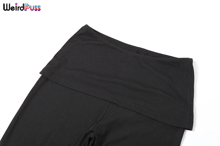 Conjunto de chándal informal de 2 piezas para mujer de Weird Puss, top corto de manga corta liso y pantalones acampanados, conjuntos de ropa urbana ajustados y elásticos a juego