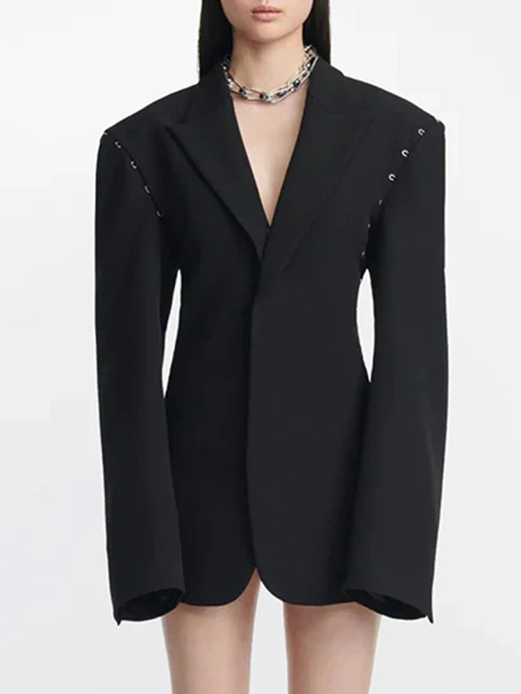 DEAT Fashion Blazer pour femme avec boucle en métal crantée et décoration à la taille, rétraction ample à simple boutonnage, nouvelle tendance automne 2024 7AB1058