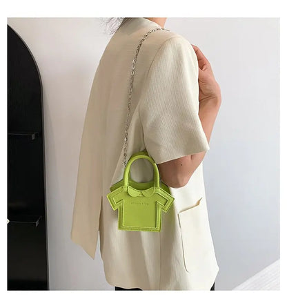 Bolso de hombro pequeño para mujer, bolso con forma de ropa para niñas, mini bolso cruzado con cadena estilo camiseta, bolso portátil de verano para teléfono