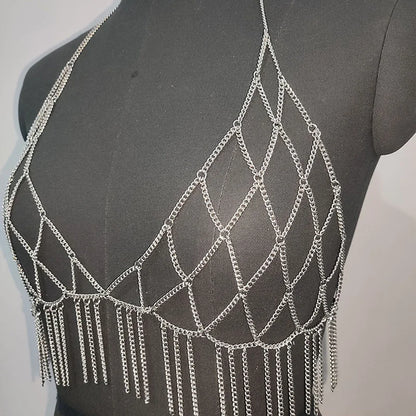 Haut à chaîne de corps brillant pour femmes, détail métallique brillant, bordure à franges, harnais licou, soutien-gorge, chaîne, tenues de fête, hauts