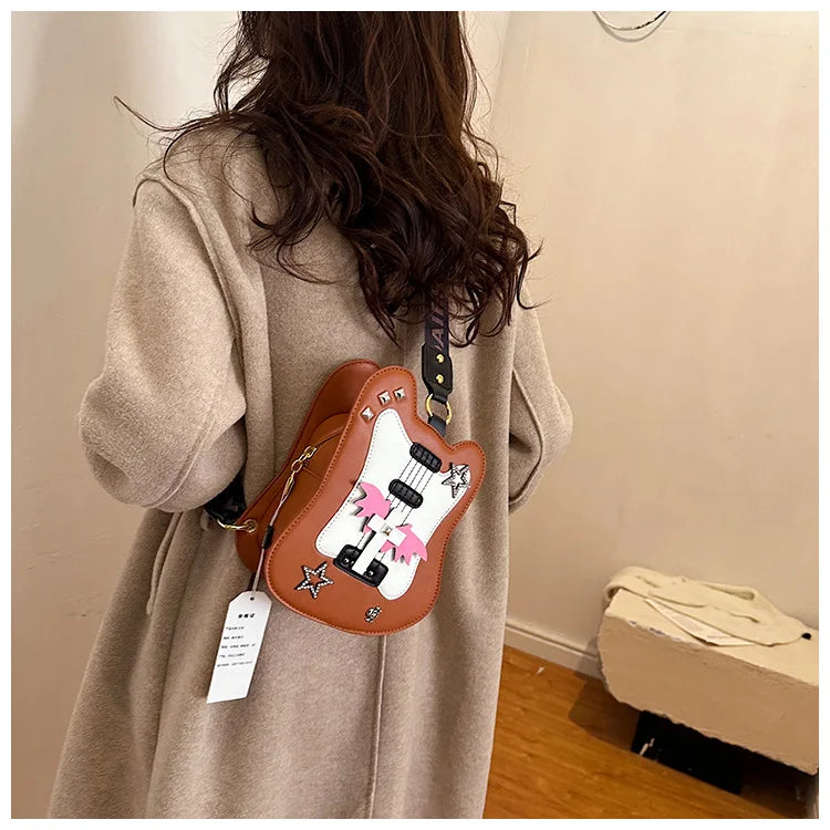 Bolso de hombro para mujer, divertido bolso con forma de violín, moderno bolso cruzado con correa ancha y remaches, bolso de mano de cuero sintético