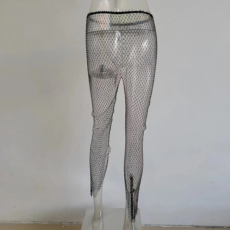 Pantalon en maille de diamant en cristal solide et sexy pour femme, pantalon d'été sexy ajouré transparent et ample en résille, nouveau pantalon de plage 2024