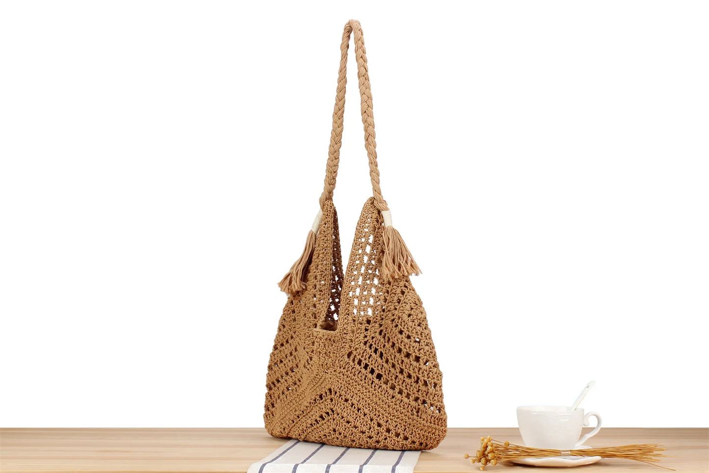 Casual Hollow Tassel Straw Tote Bag Bohemian Women Shoulder Bag Handmade Woven Summer Beach Bag Big Bali Purses 2024