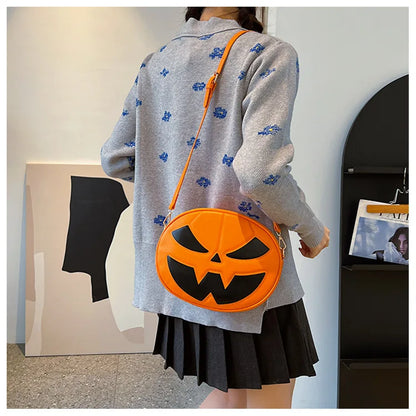 Bolso con forma de calabaza de Halloween 2023, nuevo bolso de hombro divertido con personalidad de dibujos animados a la moda, bolso cruzado pequeño redondo para mujer