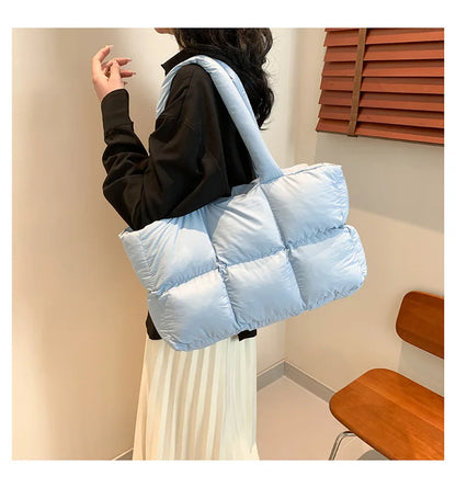 Fashion Large Capacity Padded Women Shoulder Bag Designer Quilted Lady Handbag Casual Nylon Soft Puffer Bag Big Tote Purse 2024