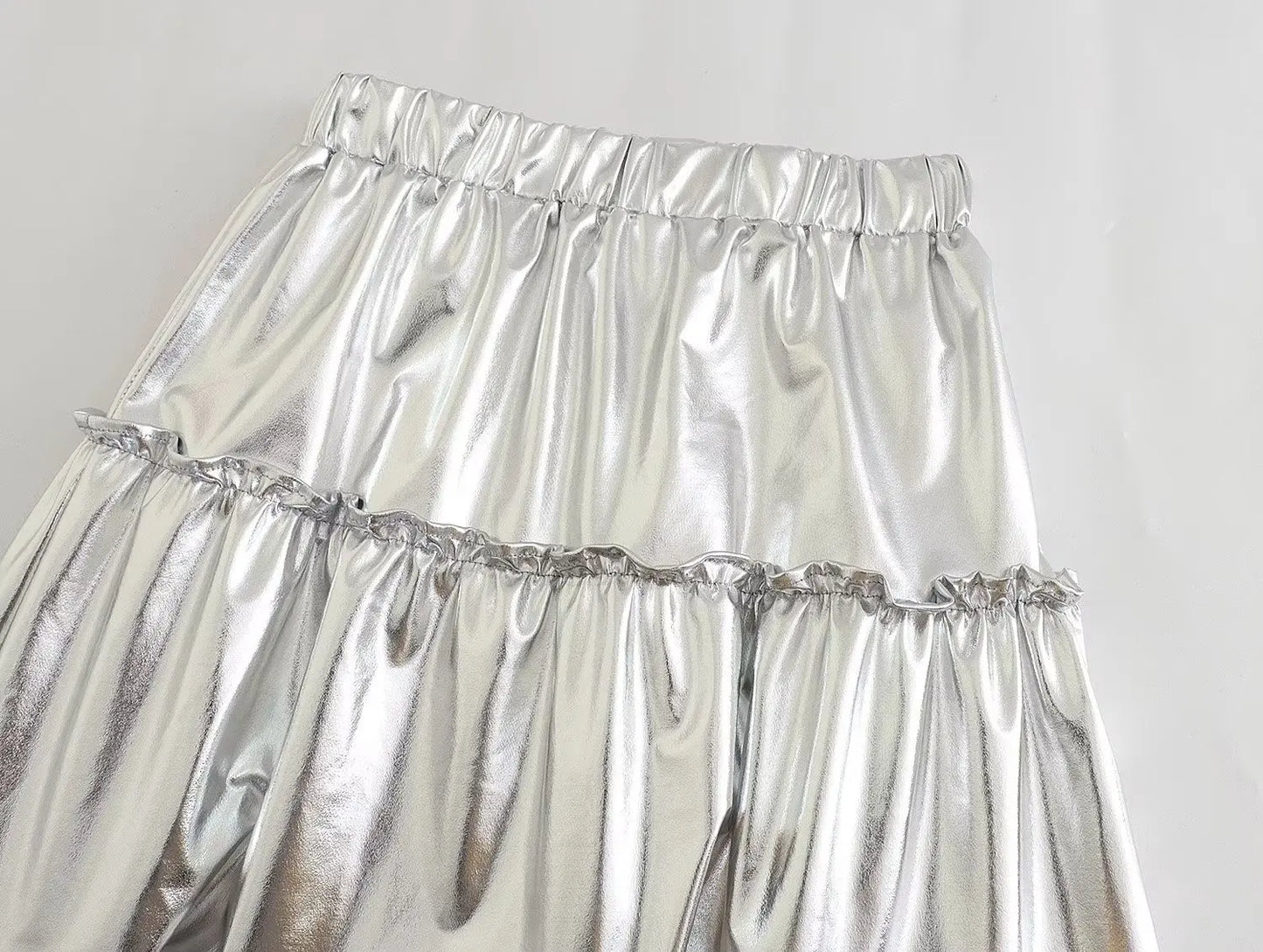 Suninheart Summer 2023 New Women's Silver Metal Texture Medium Length Skirts High Waist A-Line Slim Large Skirt Hem Cake Skirt