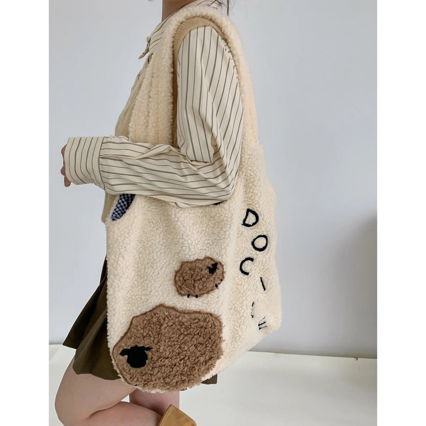 Japanese Style Kawaii Plush Bag Women Big Tote Bag Ladies Handbags Winter Soft Imitation Lamb Hair Shoulder Bag For Women Bolso