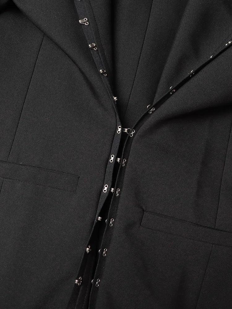 DEAT Fashion Blazer pour femme avec boucle en métal crantée et décoration à la taille, rétraction ample à simple boutonnage, nouvelle tendance automne 2024 7AB1058