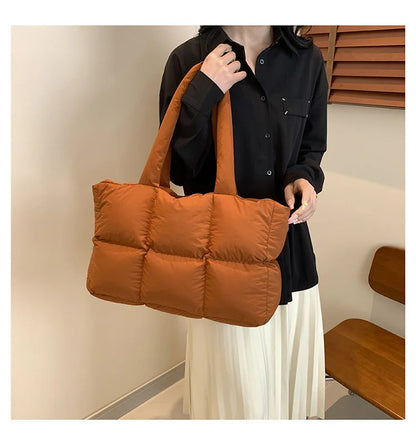 Fashion Large Capacity Padded Women Shoulder Bag Designer Quilted Lady Handbag Casual Nylon Soft Puffer Bag Big Tote Purse 2024