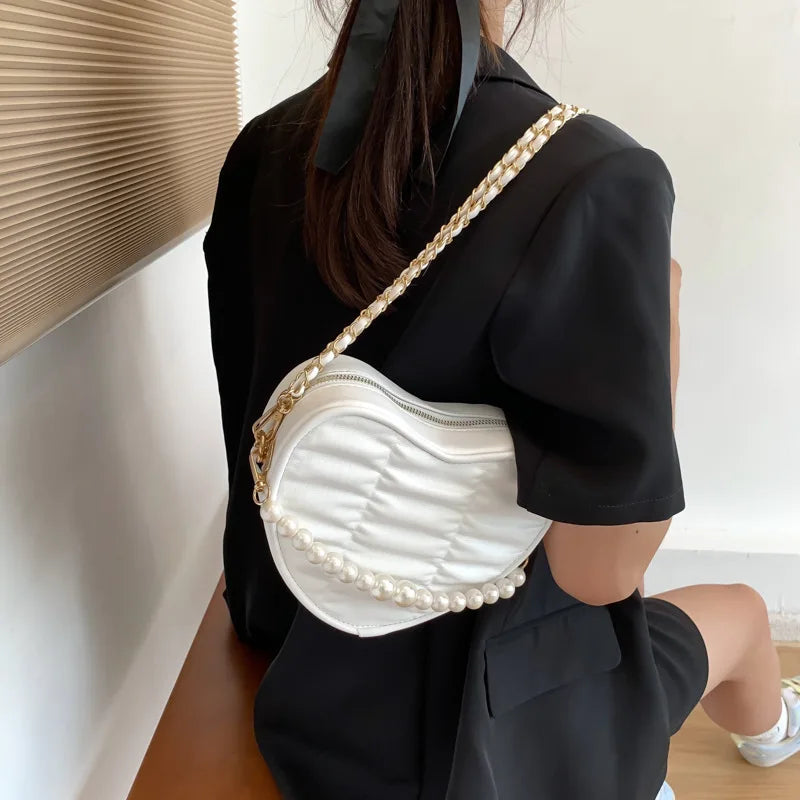 Leisure Female PU Leather Messenger Bags Retro Women Heart Shape Pure Shoulder Bags Small Pearl Chain Crossbody Shopping Bags