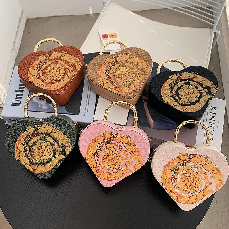 Women Purses And Handbag New Fashion Love Heart Shape Shoulder Bag Women Chain Crossbody Bag Ladies Purse And Clutch Bag