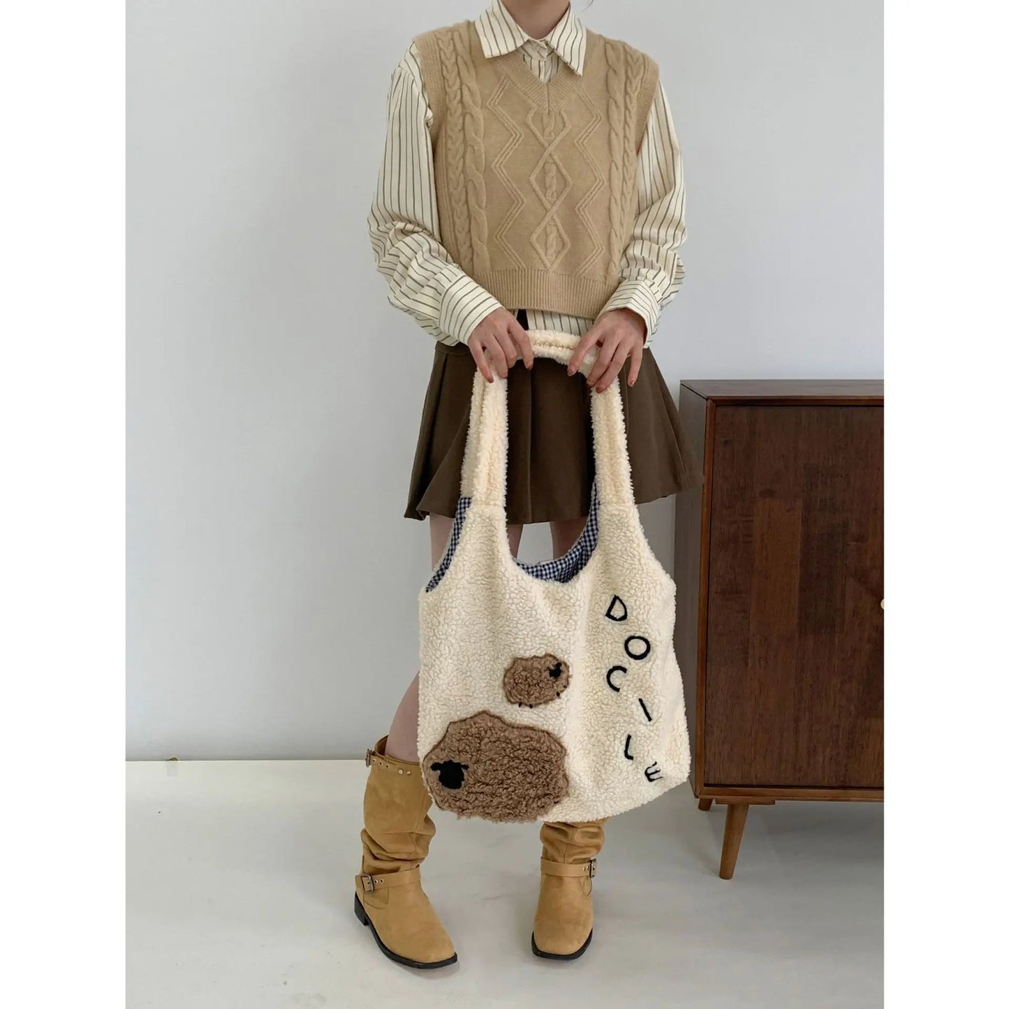 Japanese Style Kawaii Plush Bag Women Big Tote Bag Ladies Handbags Winter Soft Imitation Lamb Hair Shoulder Bag For Women Bolso