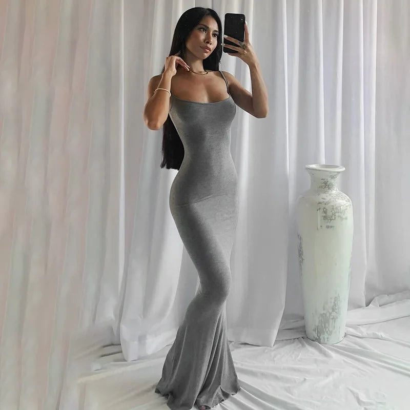 Robe longue en satin sans manches dos nu pour femme, tenue moulante élégante et sexy, tenue d'été pour fête d'anniversaire, club, 2023