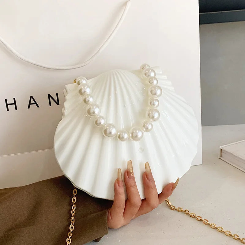 Evening Bags Shell Shape Women Clutch Bags 2023 New Wedding Bridal Handbag Pearl Beaded Fashion Shell Chain Party Bags