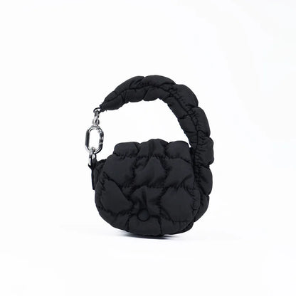 Bolso mini acolchado informal con cadenas de diseñador, bolsos de mano acolchados para mujer, monederos pequeños con forma de nube y colgante