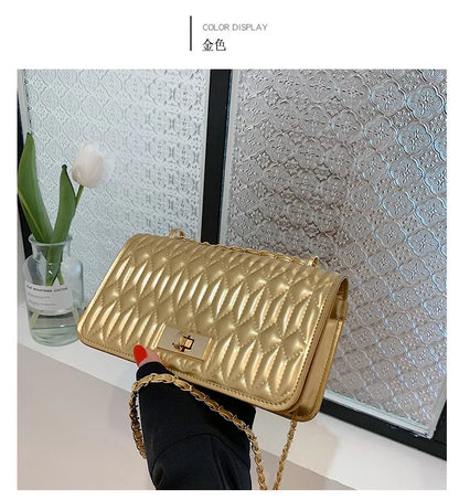 Bolso bandolera acolchado fruncido de moda con cadenas cuadradas para mujer, bolsos de hombro dorados y plateados, bolsos pequeños con solapa 2024