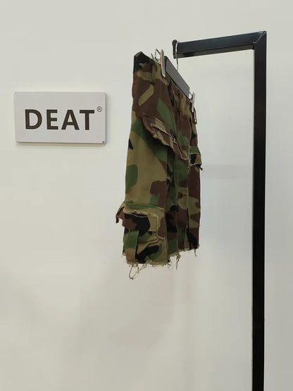 DEAT Fashion Falda de línea A para mujer, con borde de rebaba, borlas, cintura irregular dividida, faldas cortas de camuflaje, primavera 2024, novedad 17A7021