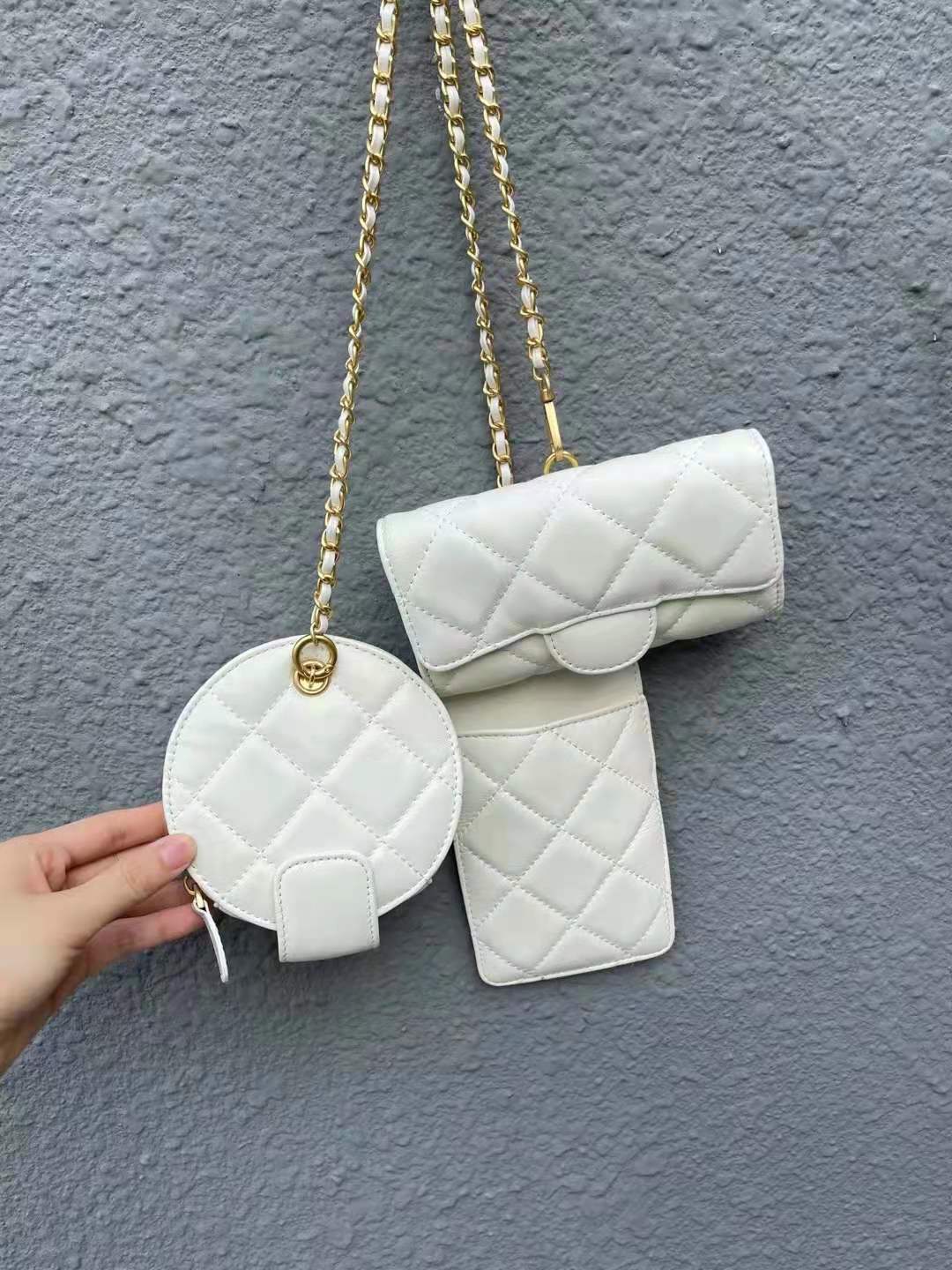 Bolso cuadrado pequeño con cadena de diamantes y mini lápiz labial