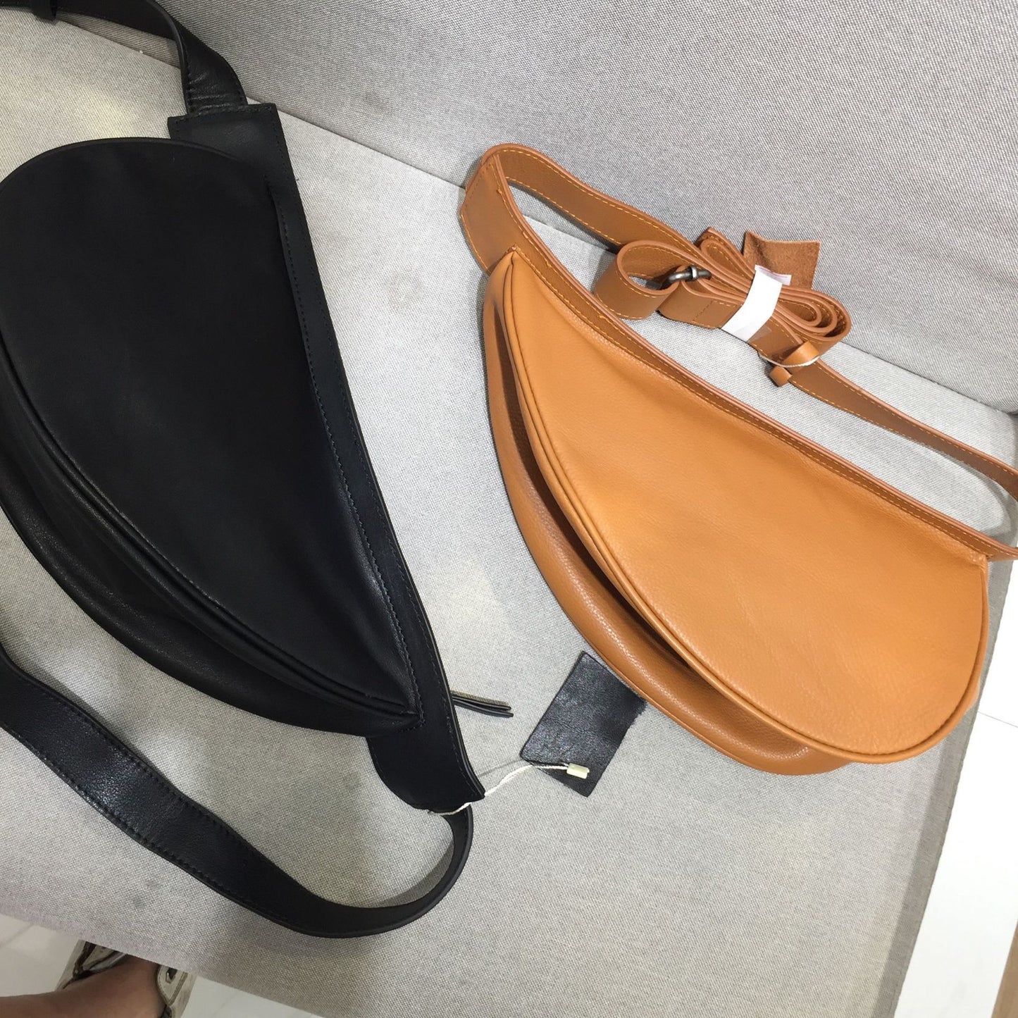 Bolso de hombro para mujer, accesorio de vestir hecho a mano con superficie de piel de vacuno auténtica retro