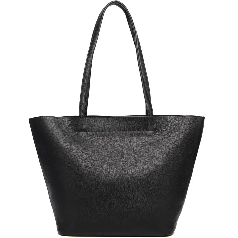 Prenez un sac fourre-tout simple à une épaule en cuir de vachette de grande capacité