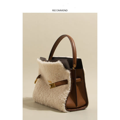 Sac en laine d'agneau pour femme, sac en peluche en cuir assorti à la mode automne et hiver