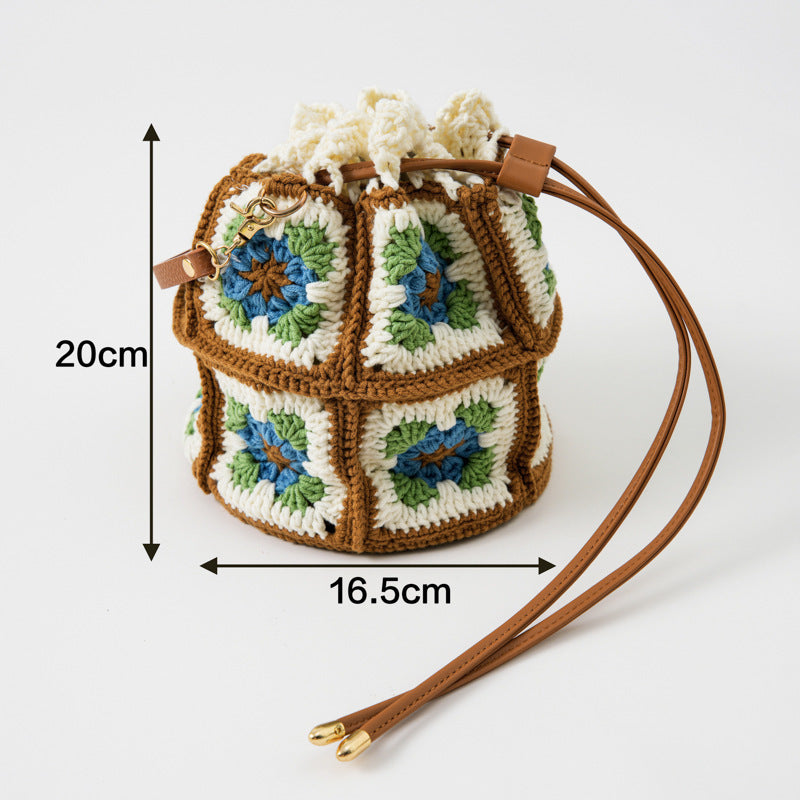 Bolso de mano tejido a crochet con hilo Xuefei y caleidoscopio